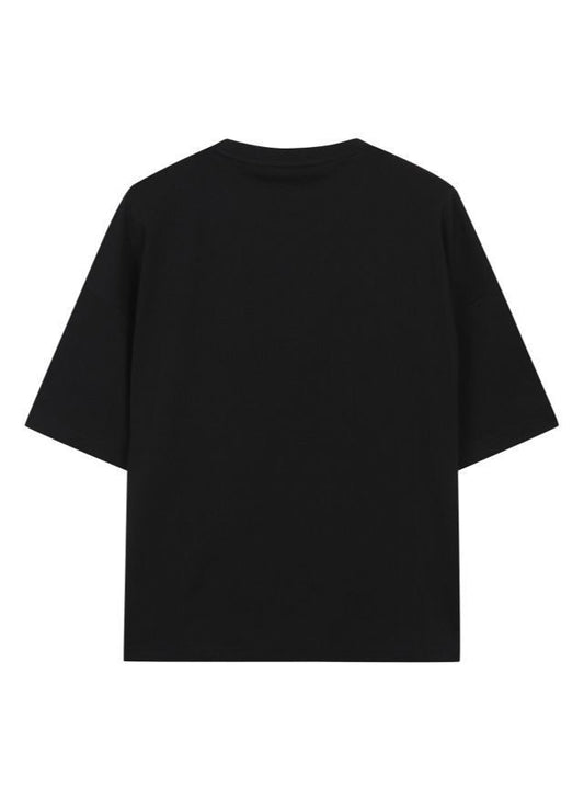 Black oversized tee